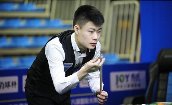 对手施压的 对手施压的